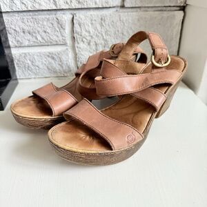 Born Women’s Cubera Tan Leather Strappy Block Heel Retro 70s Inspired Sandals 9